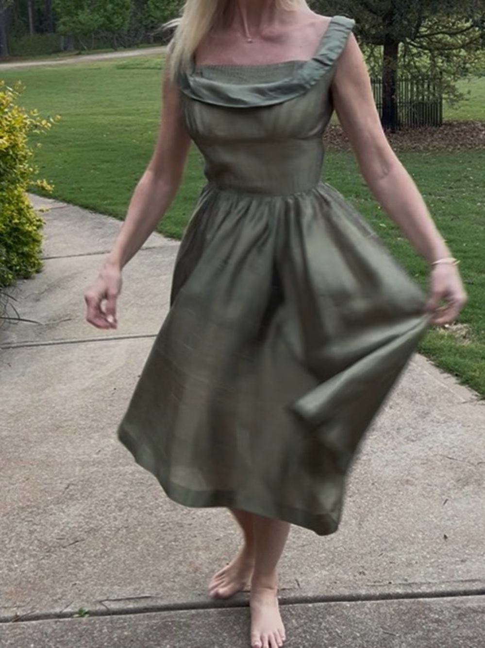 1950’s Johnathan Logan Silk Sz 2/4 Olive Green Cocktail Midi Dress